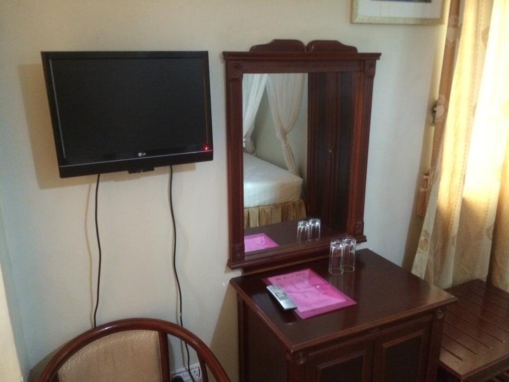 Mc-Elly'S Hotel Arusha Bagian luar foto